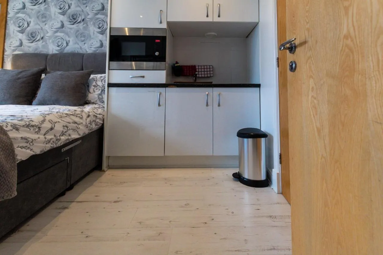 Domus House Studio Apartments In Chester City Centre With Free Parking By Rework Accommodation 0*,  United Kingdom