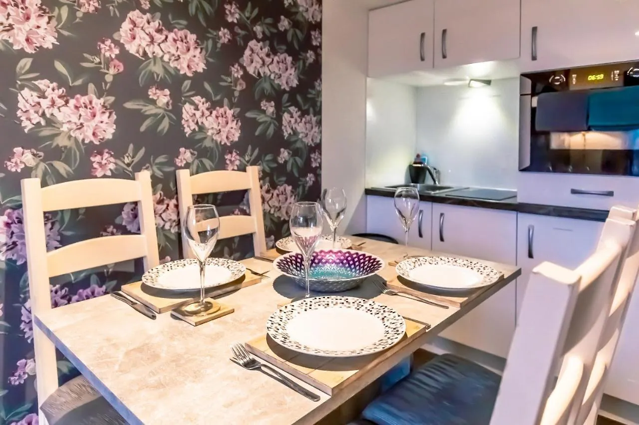 Domus House Studio Apartments In Chester City Centre With Free Parking By Rework Accommodation United Kingdom